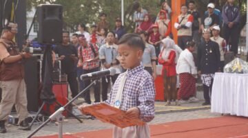 Siswa SDIT Bina Insani Sukun Rayhan Farrel Dipercaya Bacakan Teks Pancasila di Barikan Anak Nusantara