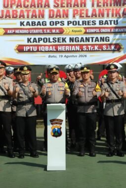 Polres Batu Gelar Sertijab Kabag Ops dan Pelantikan Kapolsek Ngantang