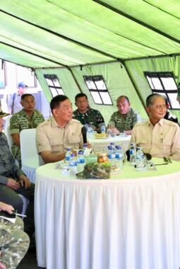 Wapang TNI Pastikan Kehadiran TNI Bantu Masyarakat Terdampak Bencana di NTT