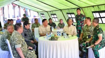 Wapang TNI Pastikan Kehadiran TNI Bantu Masyarakat Terdampak Bencana di NTT