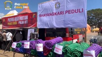 Bhayangkari dan Polda NTT Salurkan Dukungan bagi Pengungsi Gempa di Sikka
