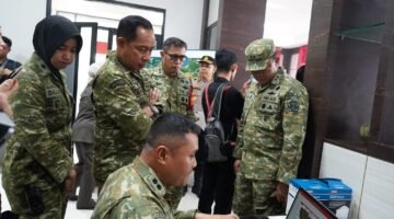 Panglima TNI Dampingi Presiden RI Tinjau Penanganan Karhutla di Kalimantan Barat