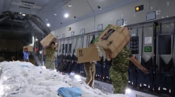 Hari Kedelapan Penanganan Gempa NTT, TNI Salurkan 695,170 Ton Bantuan