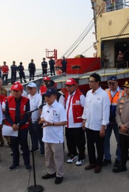JJOS Pelayanan Dan Pengamanan Bantuan Kemanusiaan PMI ke NTT melalui Kapal Laut dari Tanjung Priok