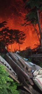Portal Berita Indonesia dan Dunia Terkini Hari Ini, Update Harian Terbaru, Terlengkap, Tajam, Aktual dan Berimbang. Kebakaran Lahan Bambu dan Sampah Seluas 5 Hektare di Lawang - Teropong Rakyat