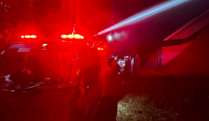 Sehari Empat Kebakaran Melanda Kabupaten Malang, Rumah hingga Lahan Tebu Dilalap Api - Teropong Rakyat