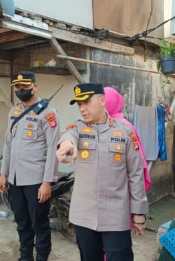JJOS Kapolres Pelabuhan Tanjung Priok Tinjau Lokasi Kebakaran Muara Angke, Pastikan Penanganan dan Bantuan Tepat Sasaran