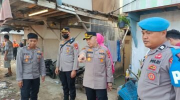 JJOS Kapolres Pelabuhan Tanjung Priok Tinjau Lokasi Kebakaran Muara Angke, Pastikan Penanganan dan Bantuan Tepat Sasaran