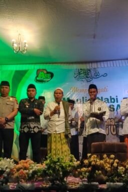 Ratusan Jamaah Hadiri Maulid Nabi Muhammad SAW di Karangpandan Pakisaji ,Pesan Keteladanan Rasul Menggema