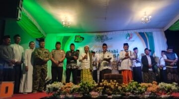 Ratusan Jamaah Hadiri Maulid Nabi Muhammad SAW di Karangpandan Pakisaji ,Pesan Keteladanan Rasul Menggema
