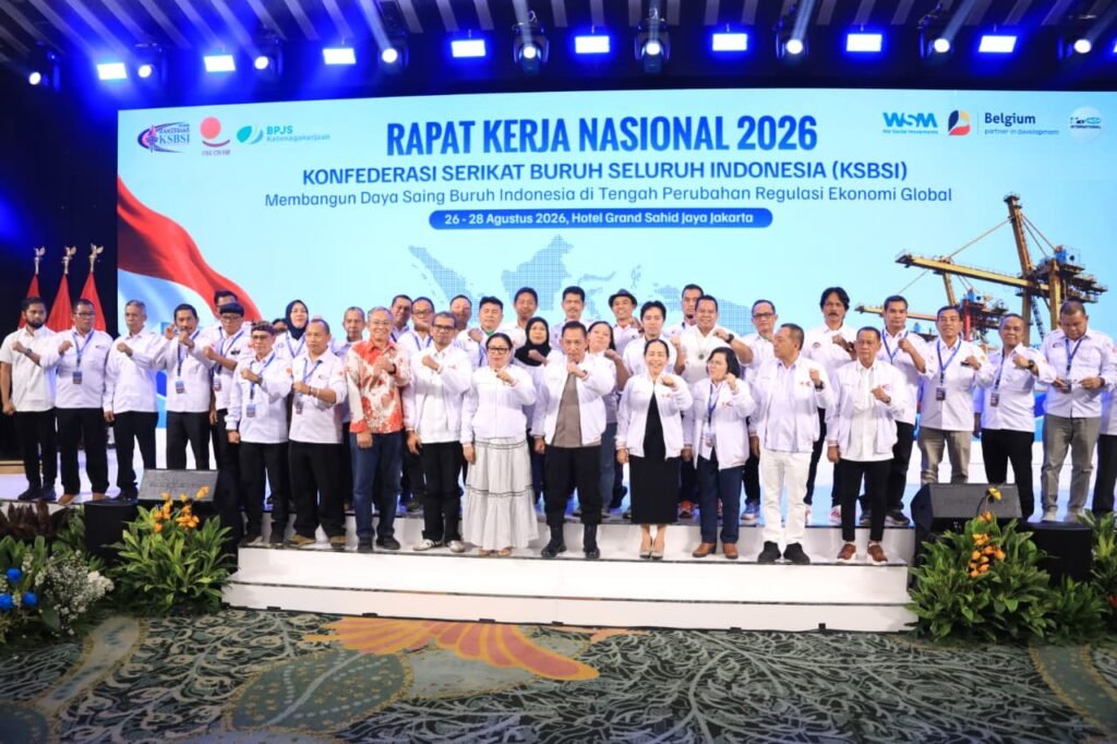 Kapolri: Buruh Indonesia Harus Siap Hadapi Perubahan dan Perkuat Daya Saing Global - Teropong Rakyat