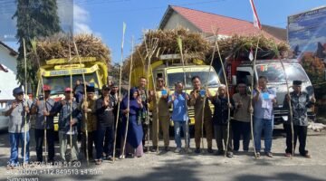Babinsa Koramil 0818/17 Ampelgading Dampingi Penyerahan Bantuan Bibit Tebu kepada Gapoktan Desa Simojayan
