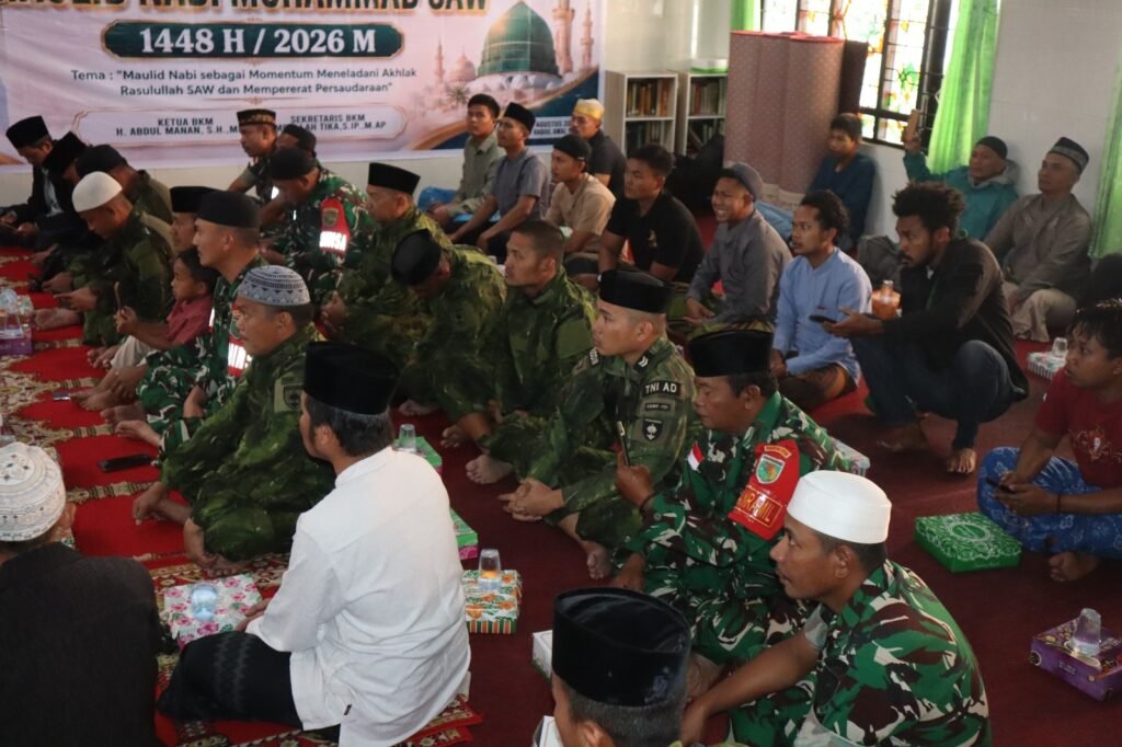 Portal Berita Indonesia dan Dunia Terkini Hari Ini, Update Harian Terbaru, Terlengkap, Tajam, Aktual dan Berimbang. Kodim 1714/Puncak Jaya Bersama TNI–Polri dan Masyarakat Gelar Peringatan Maulid Nabi Muhammad SAW 1448 H di Kab. Puncak Jaya - Teropong Rakyat
