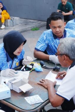 TNI Gelar Pemeriksaan Kesehatan Gratis Sambut HUT ke-81