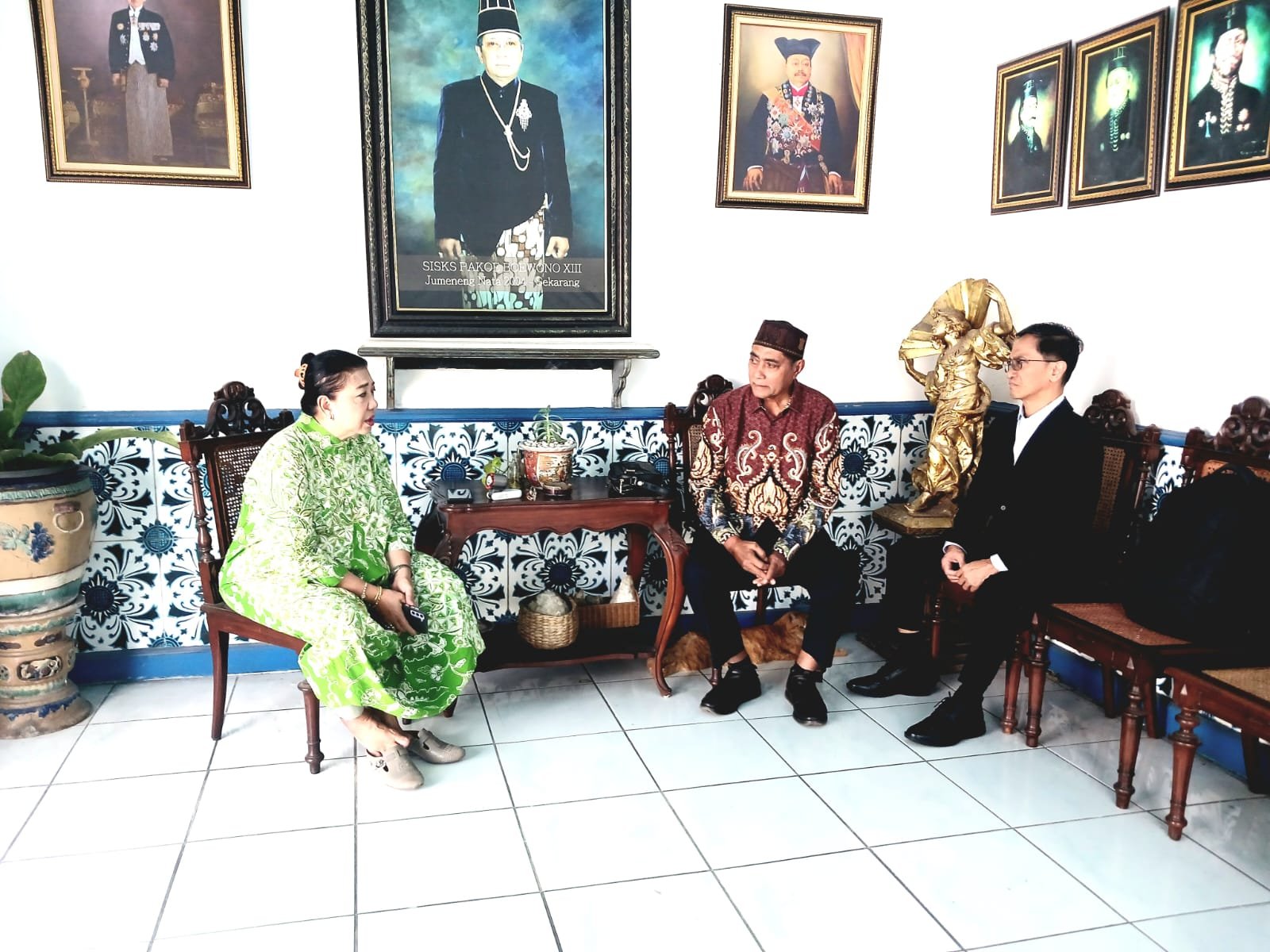 Gusti Moeng dan Rahman Sabon Nama Gagas Kembali ke UUD 1945 Asli, Usulkan Dekrit Presiden