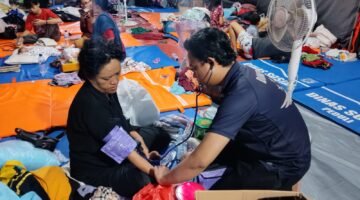 Polres Pelabuhan Tanjung Priok Hadirkan Layanan Kesehatan bagi Warga Terdampak Kebakaran Muara Angke