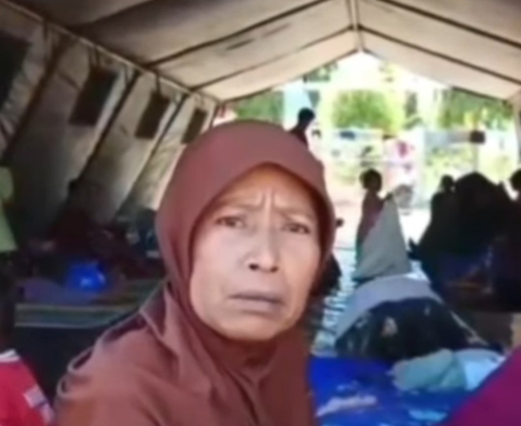 Dulu Pilih, Sekarang Disuruh Pulang Bupati Nagekeo : Tangis Warga Nagekeo di Tengah Tenda Darurat. ketum PDKN Ikut Menyoroti