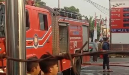 Kebakaran hebat melanda SPBU Cilendek Cemplang Bogor - Teropong Rakyat