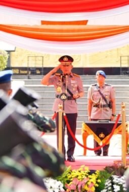 Kapolri Pimpin Upacara Hari Juang Polri 2026 di Surabaya, Kobarkan Semangat Perjuangan Polri untuk Mewujudkan Kemajuan