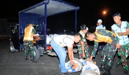 Menembus Langit Banua, Hercules TNI AU Bawa Bantuan Presiden RI untuk Penanganan Karhutla di Kalimantan Selatan - Teropong Rakyat