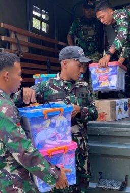 Hari Ketujuh Belas Penanganan Gempa NTT, TNI Salurkan 1.032,921 Ton Bantuan