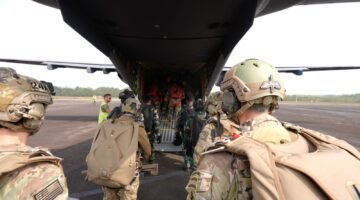 Prajurit SOF TNI dan US Army Sukses Laksanakan Infiltrasi Udara Dalam Latihan Super Garuda Shield 2026