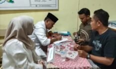 Ratusan Warga Antar Walis Erlangga Firera Daftar Bakal Calon Kepala Desa Randudongkal