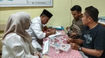 Ratusan Warga Antar Walis Erlangga Firera Daftar Bakal Calon Kepala Desa Randudongkal