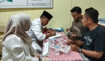 Ratusan Warga Antar Walis Erlangga Firera Daftar Bakal Calon Kepala Desa Randudongkal - Teropong Rakyat