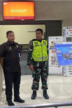 Patroli Gabungan TNI-Polri, Stakeholder di Kawasan Pelabuhan Tanjung Priok, Jaga Kamtibmas Tetap Aman dan Kondusif