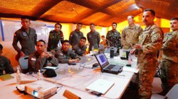 Misi Close Air Support AH-64 Apache Warnai SGS 2026