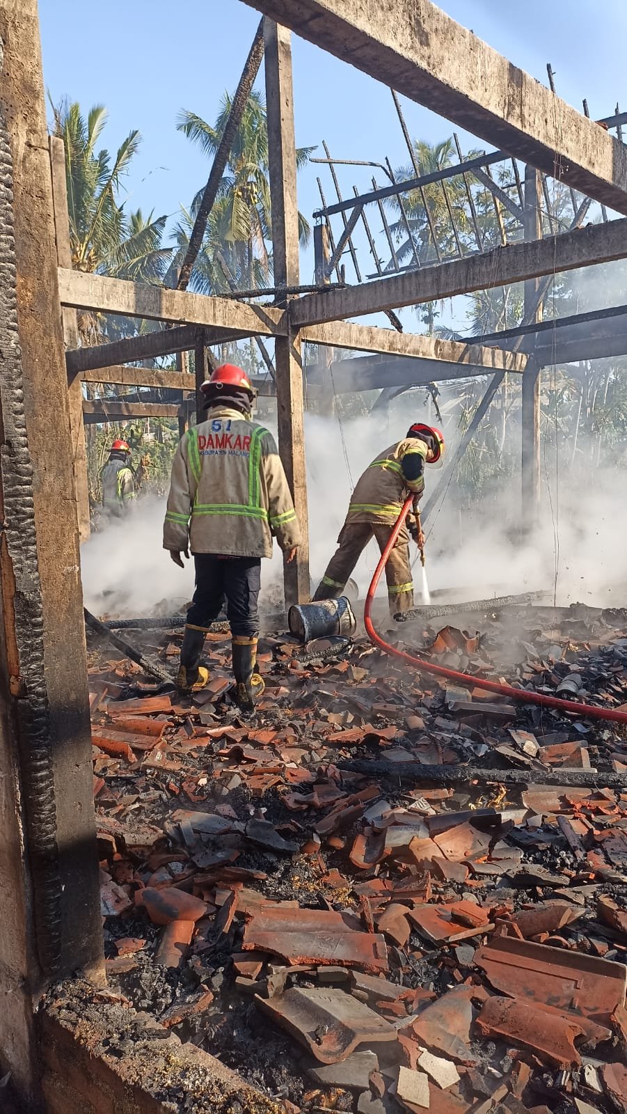 Kandang Ayam di Ngajum Terbakar, Kerugian Ditaksir Rp1 Miliar