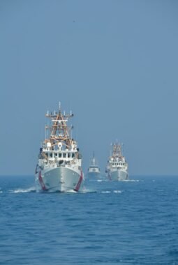 Photex Navy Force SGS 26, TNI AL dan Unsur Maritim Amerika Serikat Tampilkan Formasi Laut
