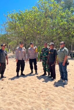 Polres Malang Tingkatkan Patroli Wisata Pantai Saat Libur, Ingatkan Pengunjung Tak Berenang