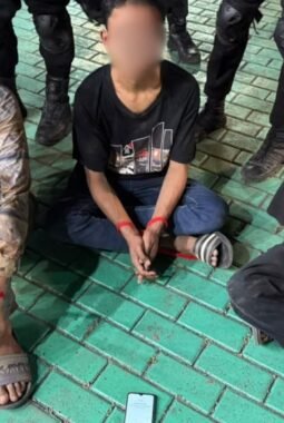 Brimob Polda Metro Jaya Amankan Tiga Pelaku Perampasan di Tomang