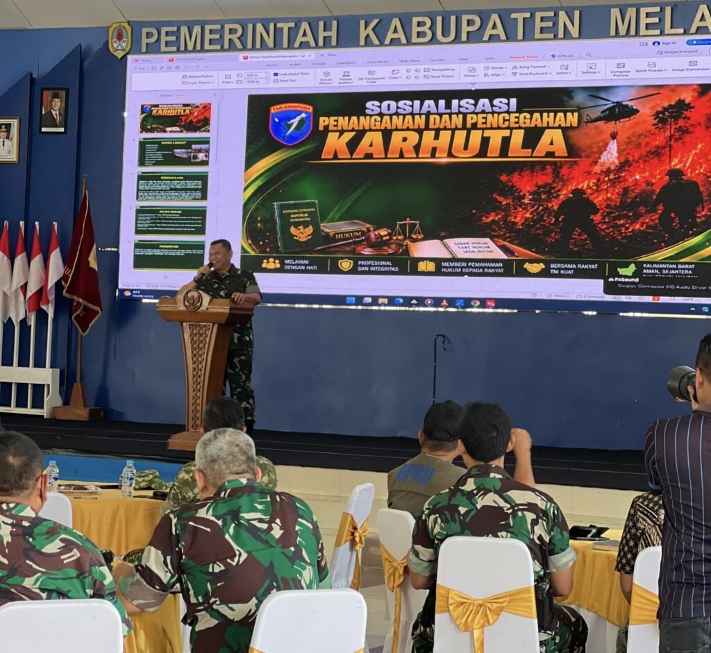 TNI Intensifkan Penyuluhan Pencegahan Karhutla di 11 Kecamatan Kabupaten Melawi, Kalbar - Teropong Rakyat