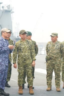 Panglima TNI Tinjau JS Kunisaki, Dukung Penanganan Karhutla di Kalimantan
