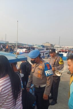 Polsek Kawasan Sunda Kelapa Perketat Pengamanan Wisatawan di Dermaga Kali Adem Muara Angke