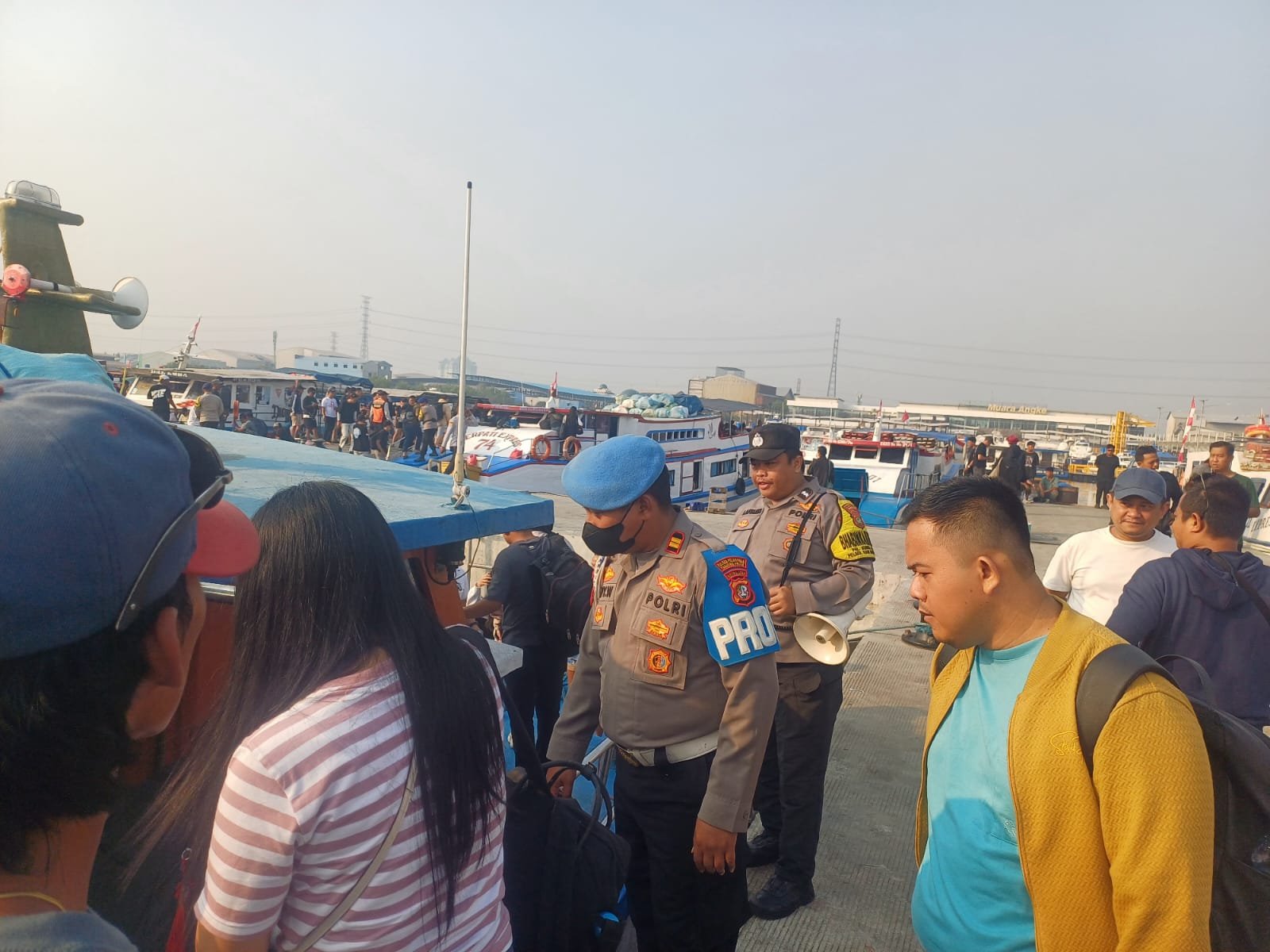 Polsek Kawasan Sunda Kelapa Perketat Pengamanan Wisatawan di Dermaga Kali Adem Muara Angke