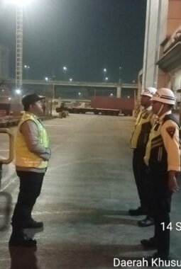 Situasi Kamtibmas di Kawasan JICT Terkendali, Aktivitas Kapal Container Berjalan Aman dan Lancar