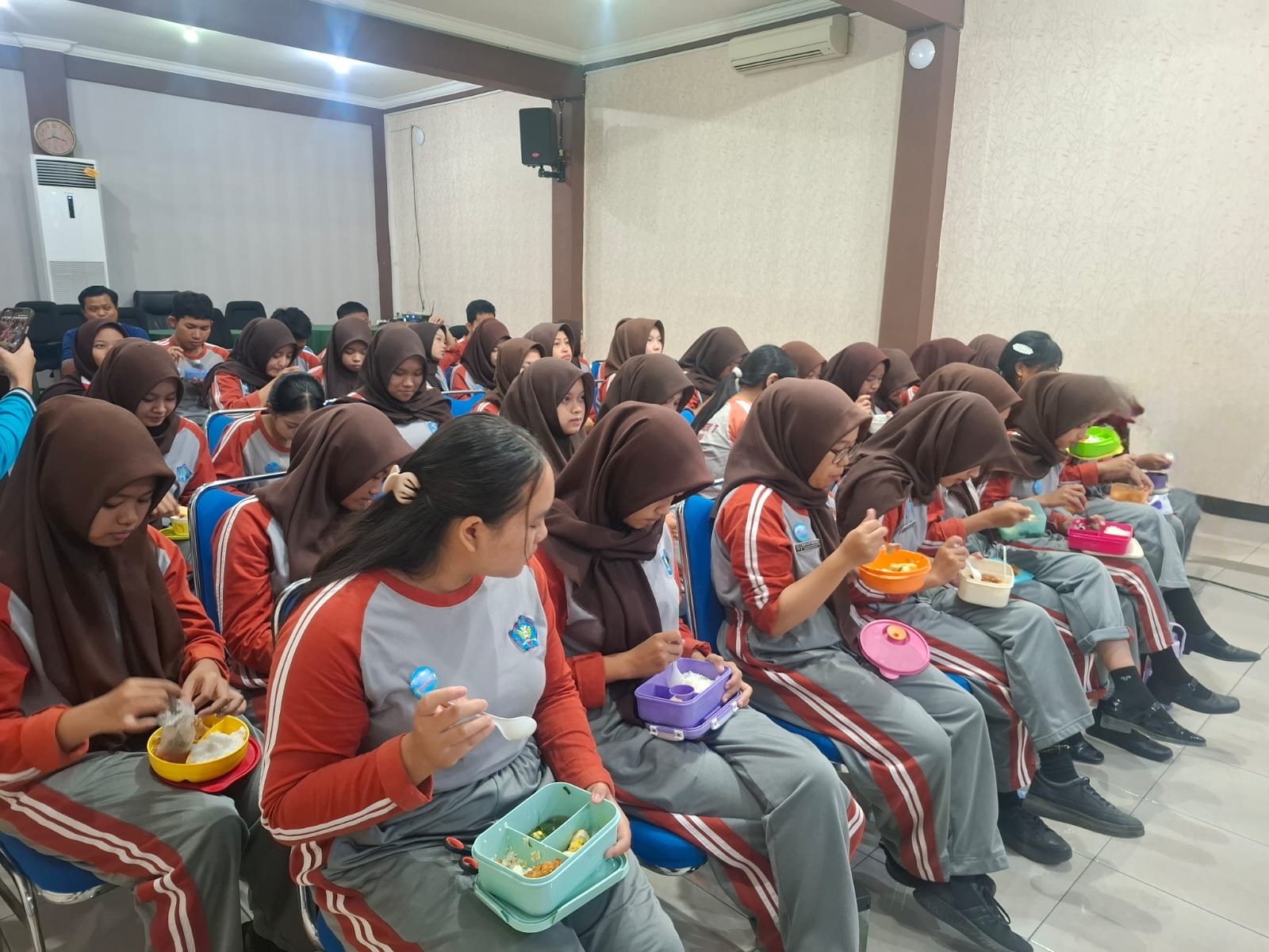 Remaja Sehat, Program AGISTA di SMKN 7 Menginspirasi Generasi Mbois Berkelas