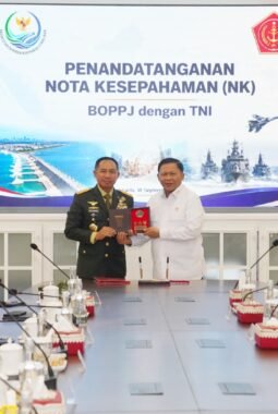 Panglima TNI Tandatangani Nota kesepahaman Dengan Kepala Badan Otorita Pengelola Pantai Utara Jawa