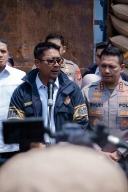 Polda Metro Jaya Ungkap Impor Ilegal 49,85 Ton Kacang Tanah