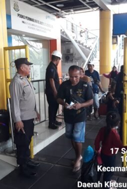 Pengamanan Embarkasi KM Labobar Tujuan Surabaya Berjalan Aman dan Lancar, 1.414 Penumpang Terlayani