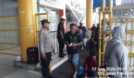 Pengamanan Embarkasi KM Labobar Tujuan Surabaya Berjalan Aman dan Lancar, 1.414 Penumpang Terlayani - Teropong Rakyat