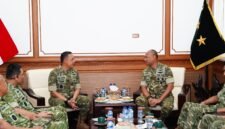 Pangkogabwilhan II Marsekal Madya TNI Muzafar, S.Sos., M.M., bersama Pejabat Utama Kogabwilhan II melaksanakan kunjungan kerja ke Markas Kodam VI/Mulawarman,