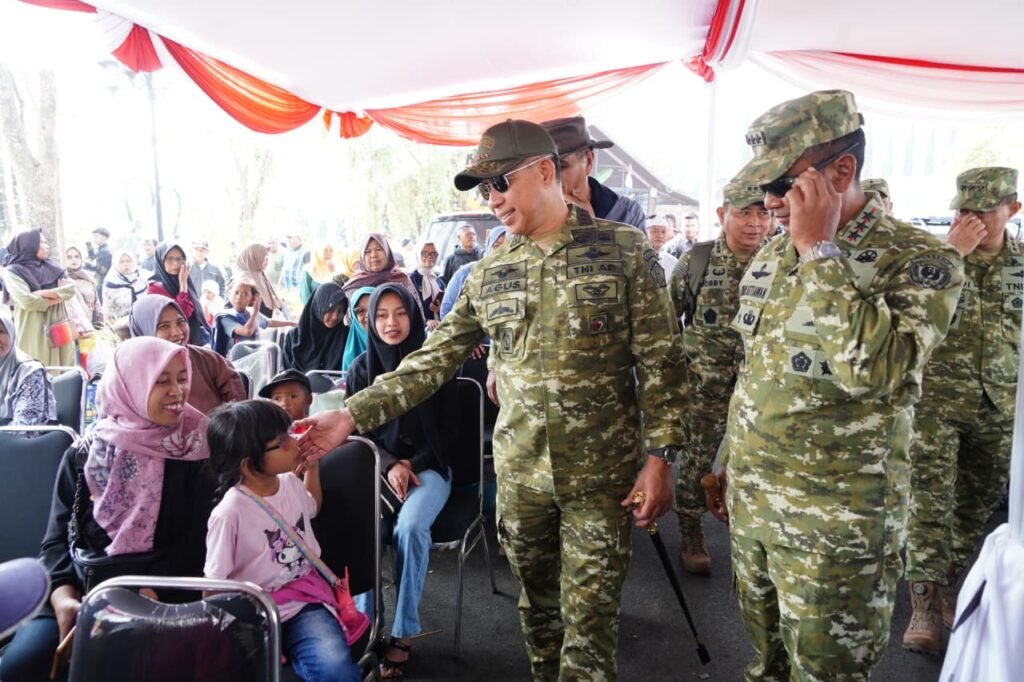Panglima TNI Tinjau Bakti Sosial dan Open Tournament Off Road di Ciwidey Jawa Barat - Teropong Rakyat