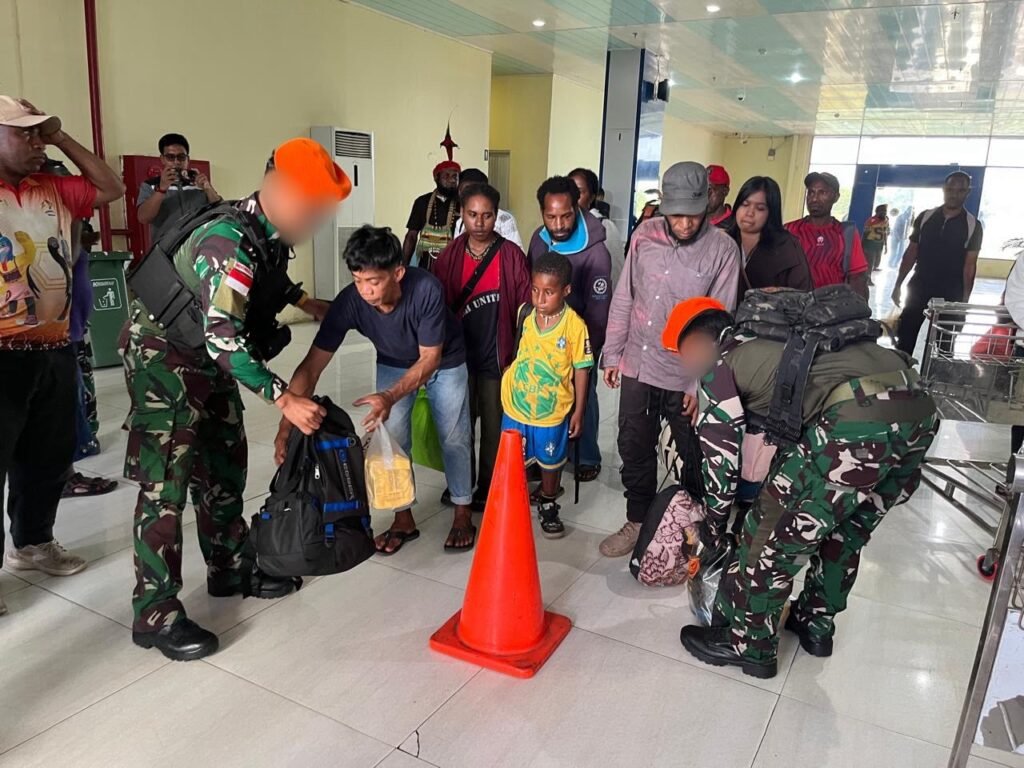 TNI Tangkap Wadanyon OPM Kodap 35 Bintang Timur di Yahukimo - Teropong Rakyat