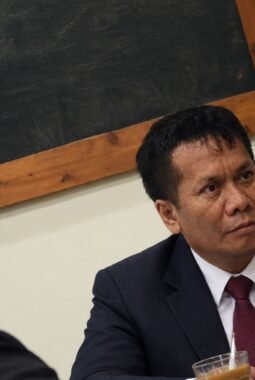 Bukan Gugatan Pribadi, tetapi Dokumen Negara Mercy Sihombing Tegaskan Fokus pada Transparansi Data — Mantan Kuasa Hukum Justru Ingatkan: Suket Bukan Produk Hukum!