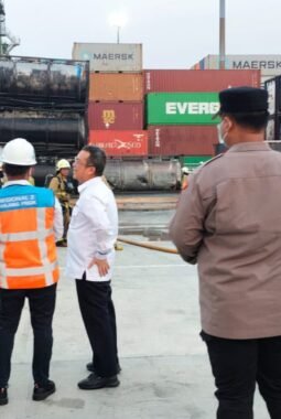 Kontainer Terbakar di NPCT 1, Polres Pelabuhan Tanjung Priok Gandeng Labfor Lakukan Penyelidikan